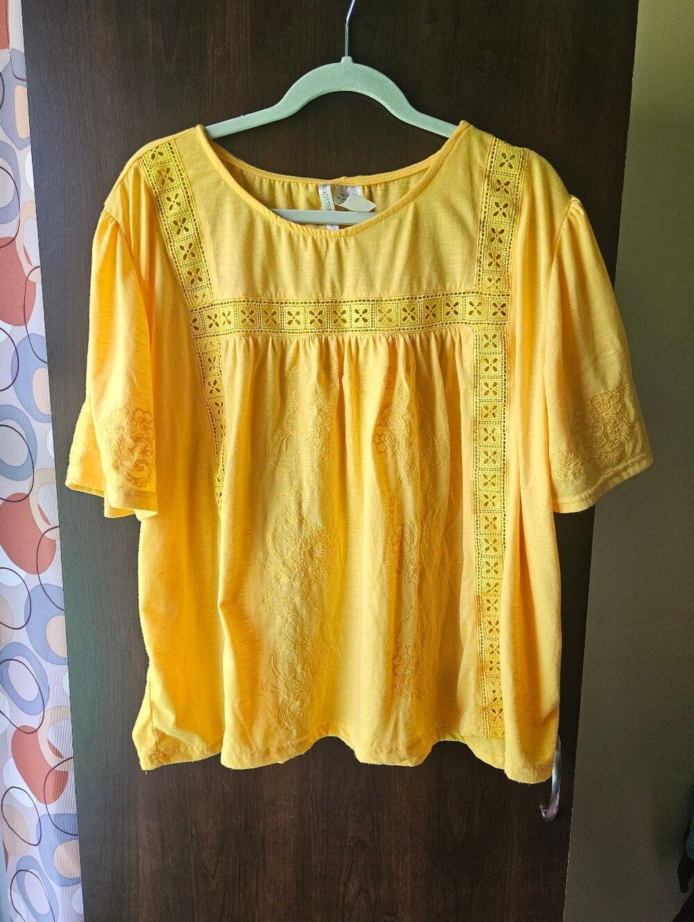 Forgotten Grace Yellow Women's Embroidered Short Sleeve Top Size 3X